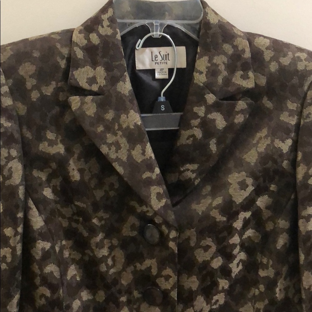NWOT Le Suit 2 Piece Suit